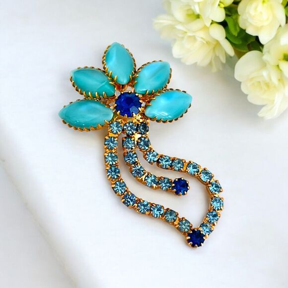 Vintage Brooch & Earrings Set Rhinestones Blue Demi-Parure MCM 9B - Picture 2 of 11